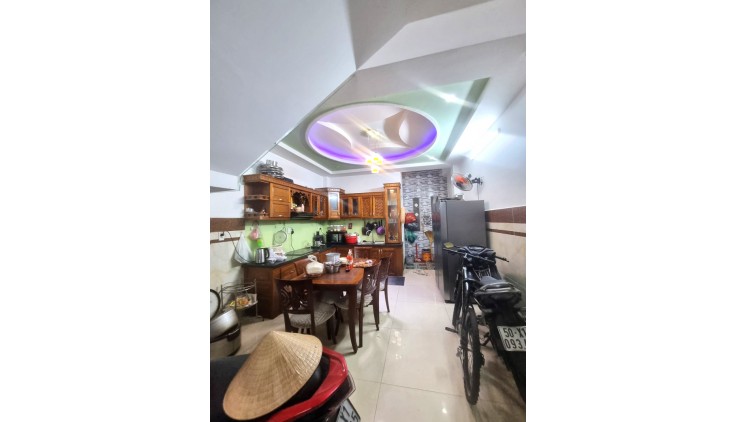 Bán Nhà 4 Tầng Hẻm 7m 68m2_4.2x16 Gần Tuyến Metro XLHN Hiệp Phú Thủ Đức Chỉ 7.9 tỷ Hiếm Có